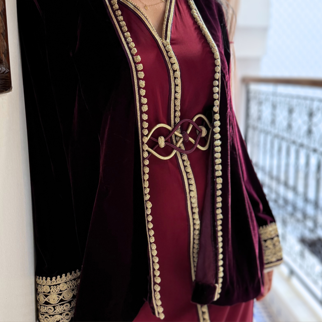 Ensemble Layali – Élégance andalouse en deux pièces (robe + veste)