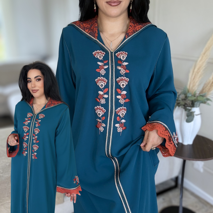 Jellaba Élégance Dentelle – Création Artisanale