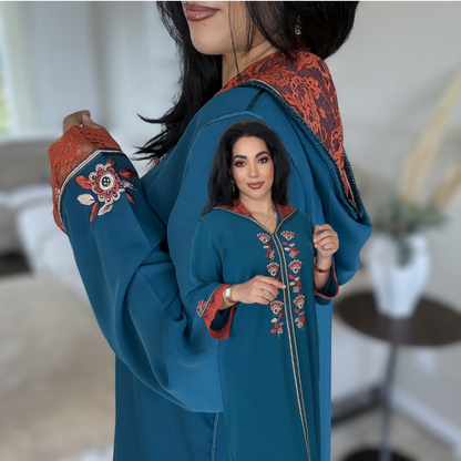 Jellaba Élégance Dentelle – Création Artisanale