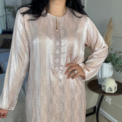 Qmiss Jawhara Randa – Élégance douce pour la maison