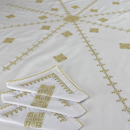 Nappe brodée tarz fassi – serviettes incluses