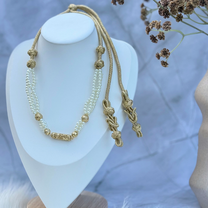 Collier artisanal perlé & doré – 3 coloris disponibles