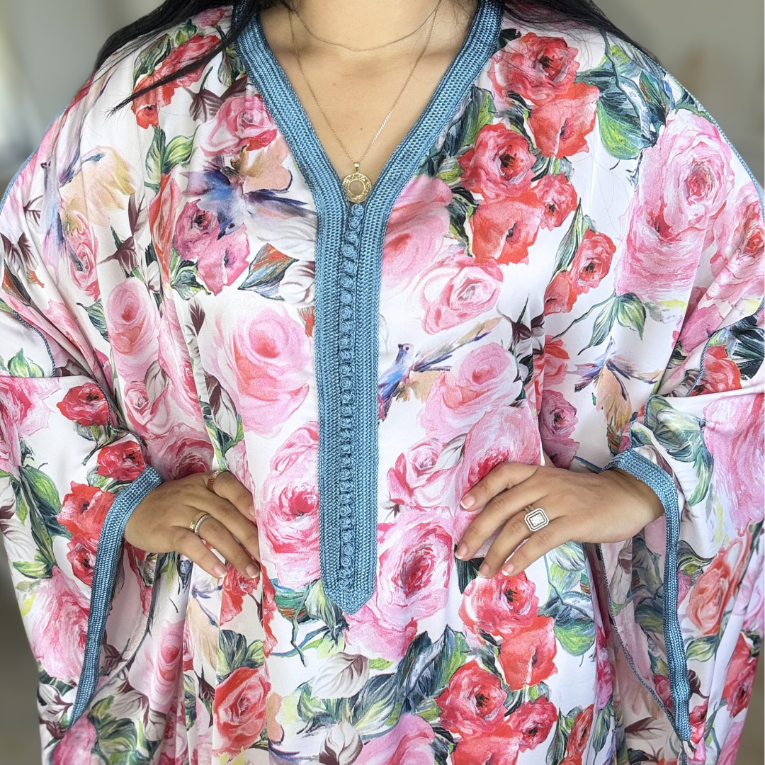Gandoura Papillon Fleurie – Élégance & Confort