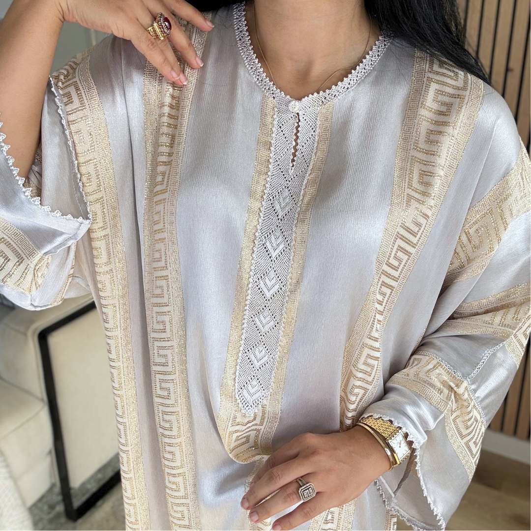 Gandoura Jawhara Prestige – La perle de la Randa