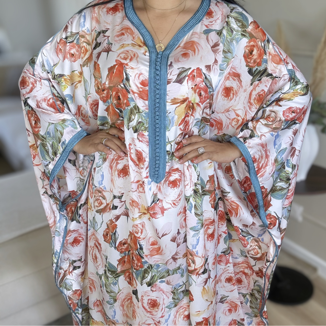 Gandoura Papillon Fleurie – Élégance & Confort
