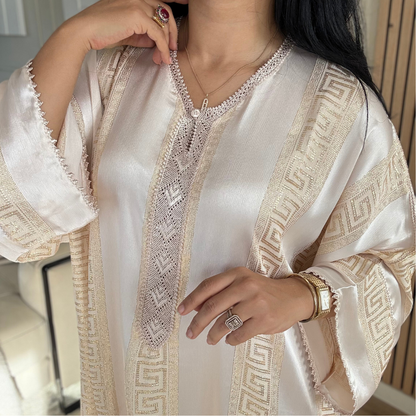 Gandoura Jawhara Prestige – La perle de la Randa