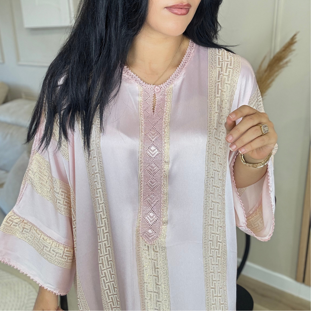 Gandoura Jawhara Prestige – La perle de la Randa