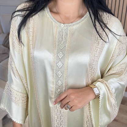 Gandoura Jawhara Prestige – La perle de la Randa