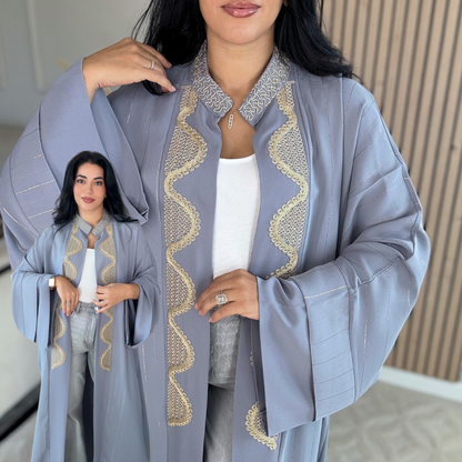 Kimono Swa9 Lmaalam – Élégance dorée en Crêpe