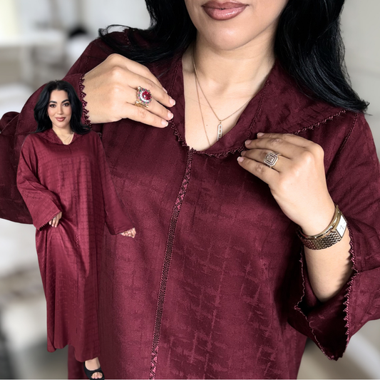 Jellaba Randa Bordeaux – Élégance Intemporelle