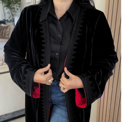 Kimono Doublé en Velours – Collection Élégance Intemporelle