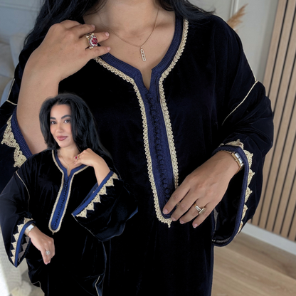 Caftan Velours “Coupe Makhzaniya” – Confort & Élégance au Quotidien