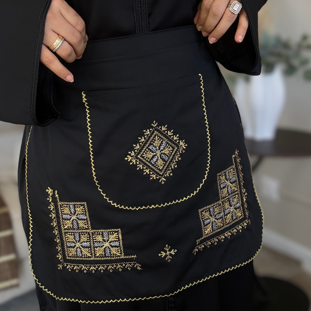 Tablier Traditionnel Marocain – Broderie Tarz 7ssab - Black Édition